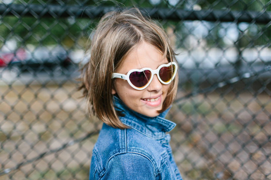 Babiators - Polarized Heart Sunglasses: Ages 6+ / Frosted Pink | Purple Mirrored Lens