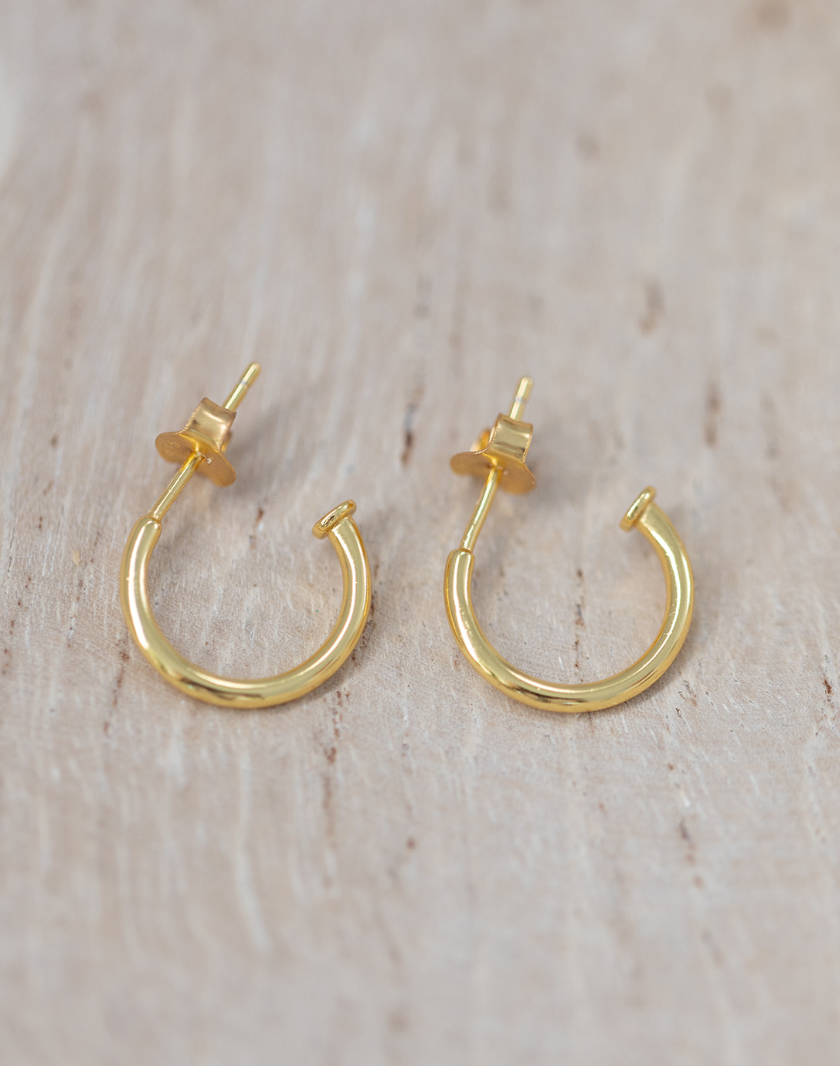 Coast and Cove - Shell Drop Earrings