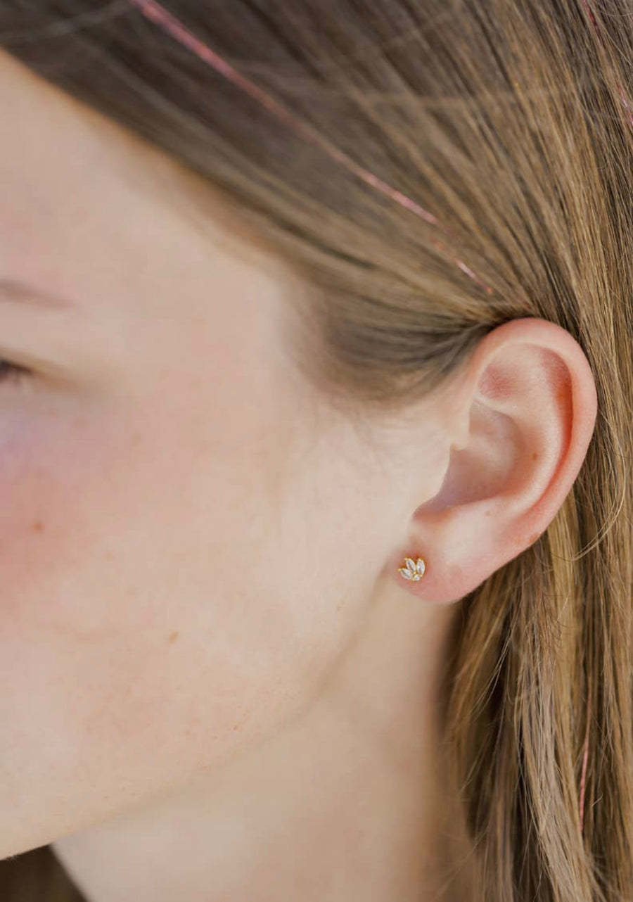Coast and Cove - Crystal Flower Studs