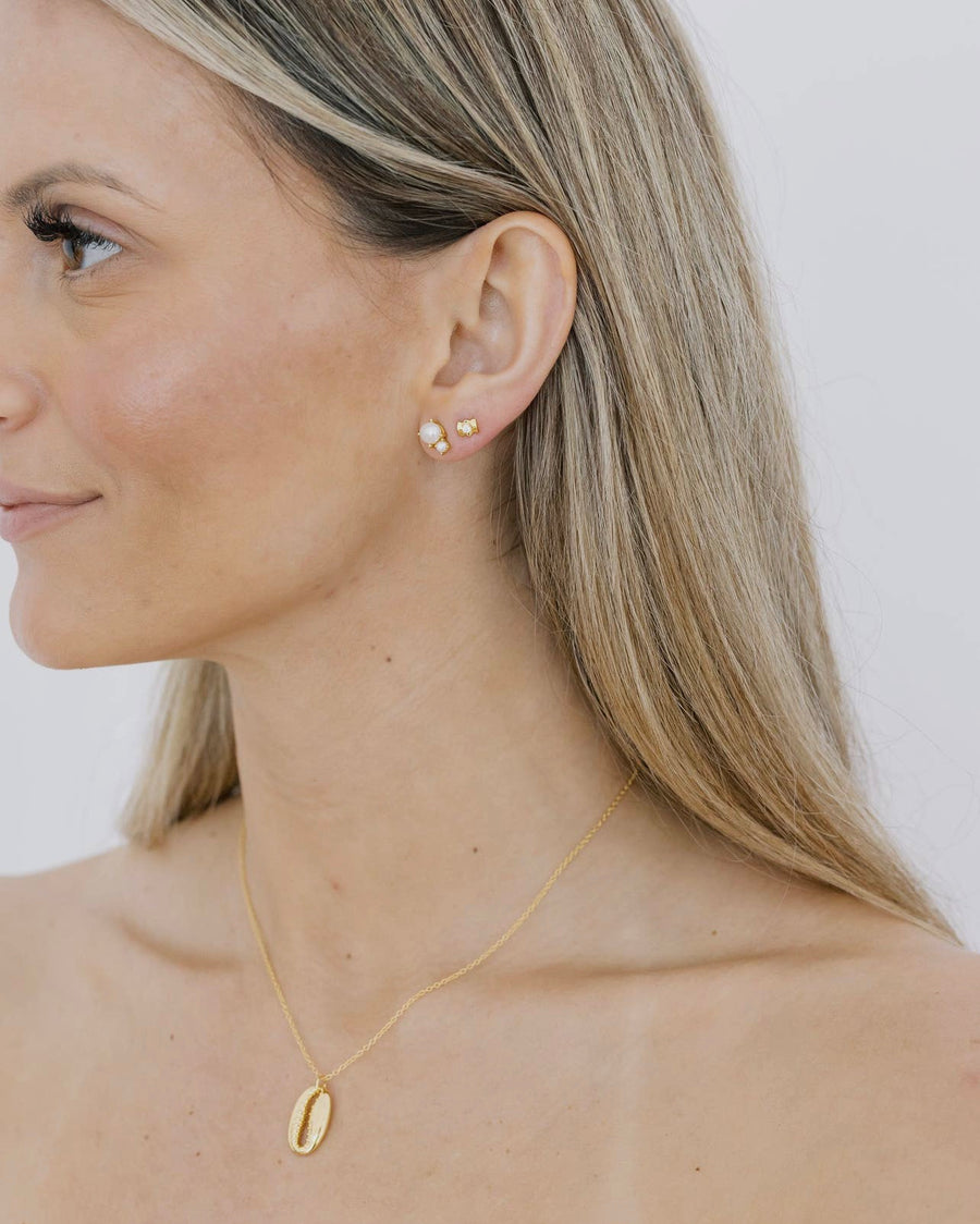 Coast and Cove - Gold Cowrie Necklace